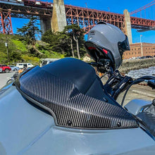 Load image into Gallery viewer, Carbon Visionary Carbon Fiber Numero Uno Road Glide Windshield (DISCONTINUED)